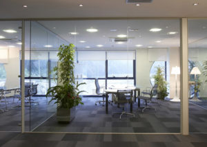 Aluminios Eibar / Obras de división de oficinas: sistema lineal