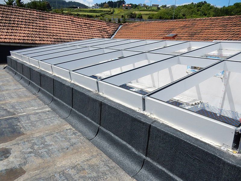 Aluminios Eibar / Obras de panel Composite